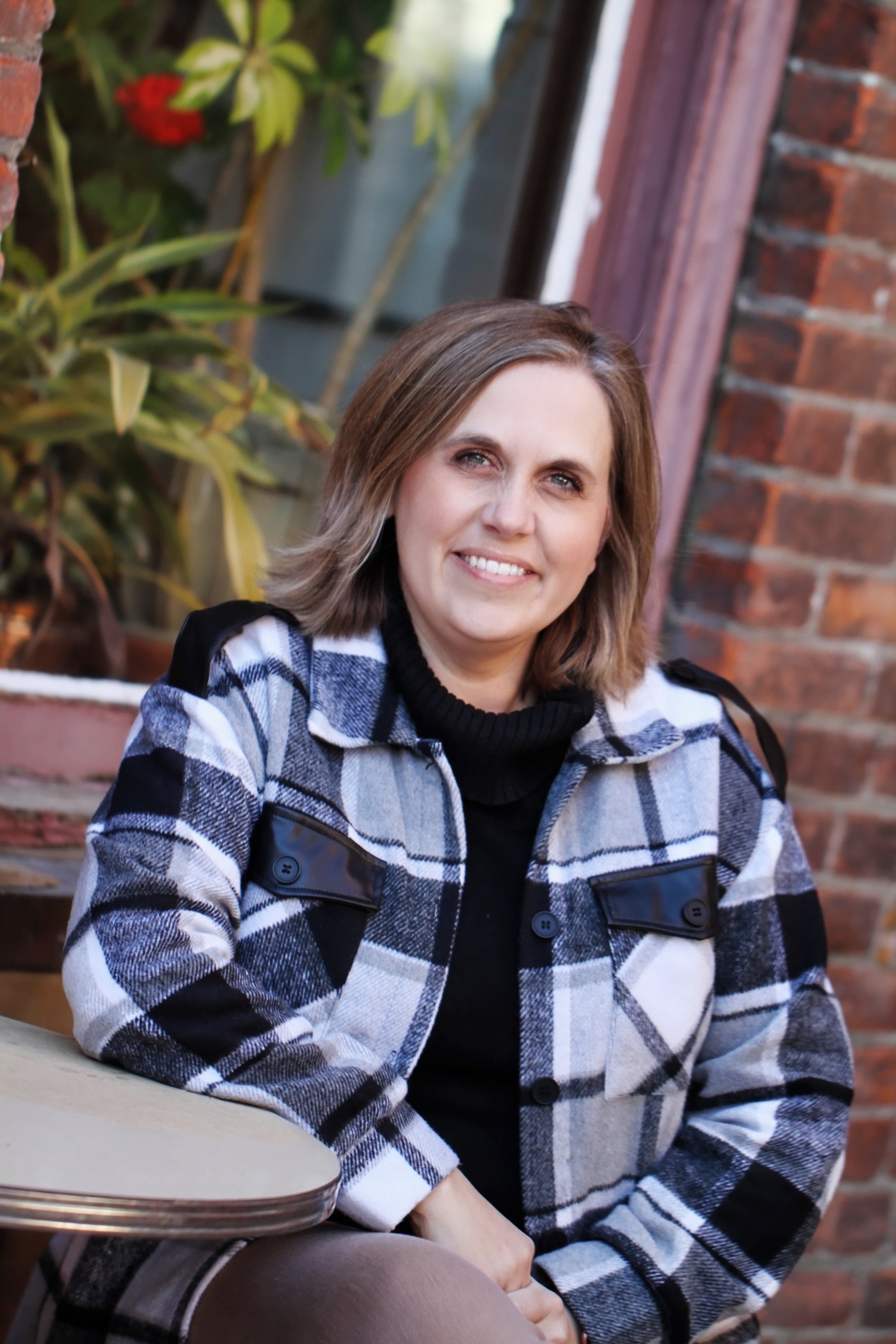 Kim Lorengo headshot photo